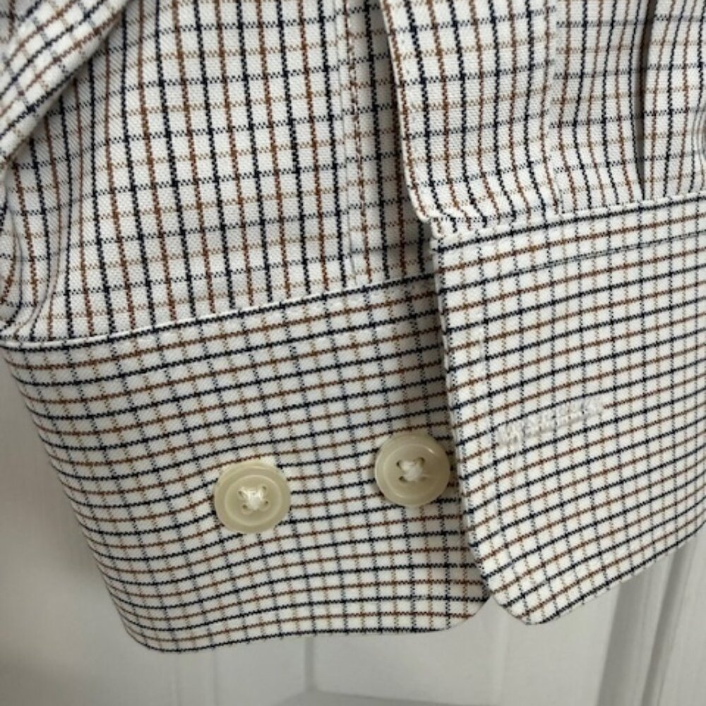 Eddie Bauer Long-Sleeve Men's Dress Shirt - Picture 4 of 7